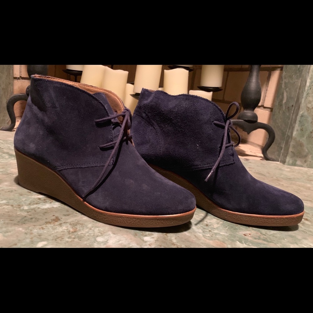 Women’s Lucky brand wedge size 9.5 in navy